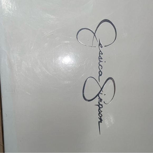 Boots - Picture 8 of 9